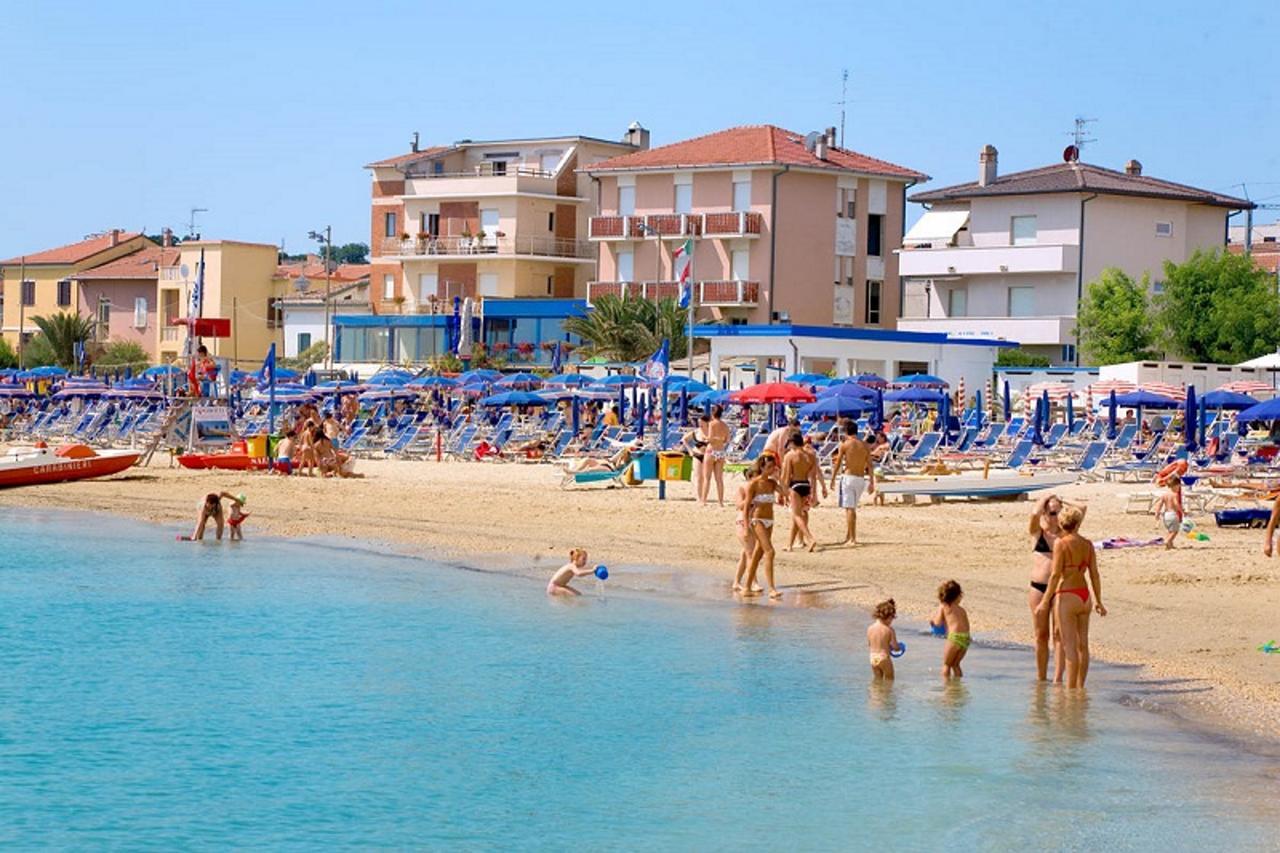 Gabbiano Hotel Civitanova Marche Zewnętrze zdjęcie